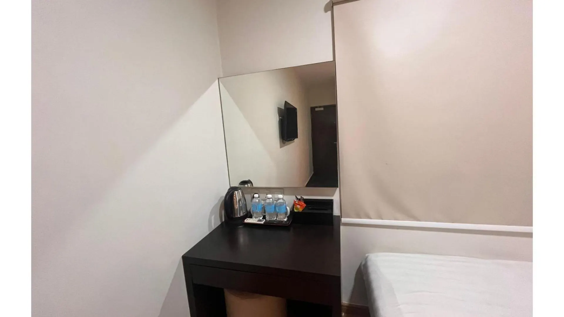 Capital O 91074 Grand World Hotel Johor Bahru