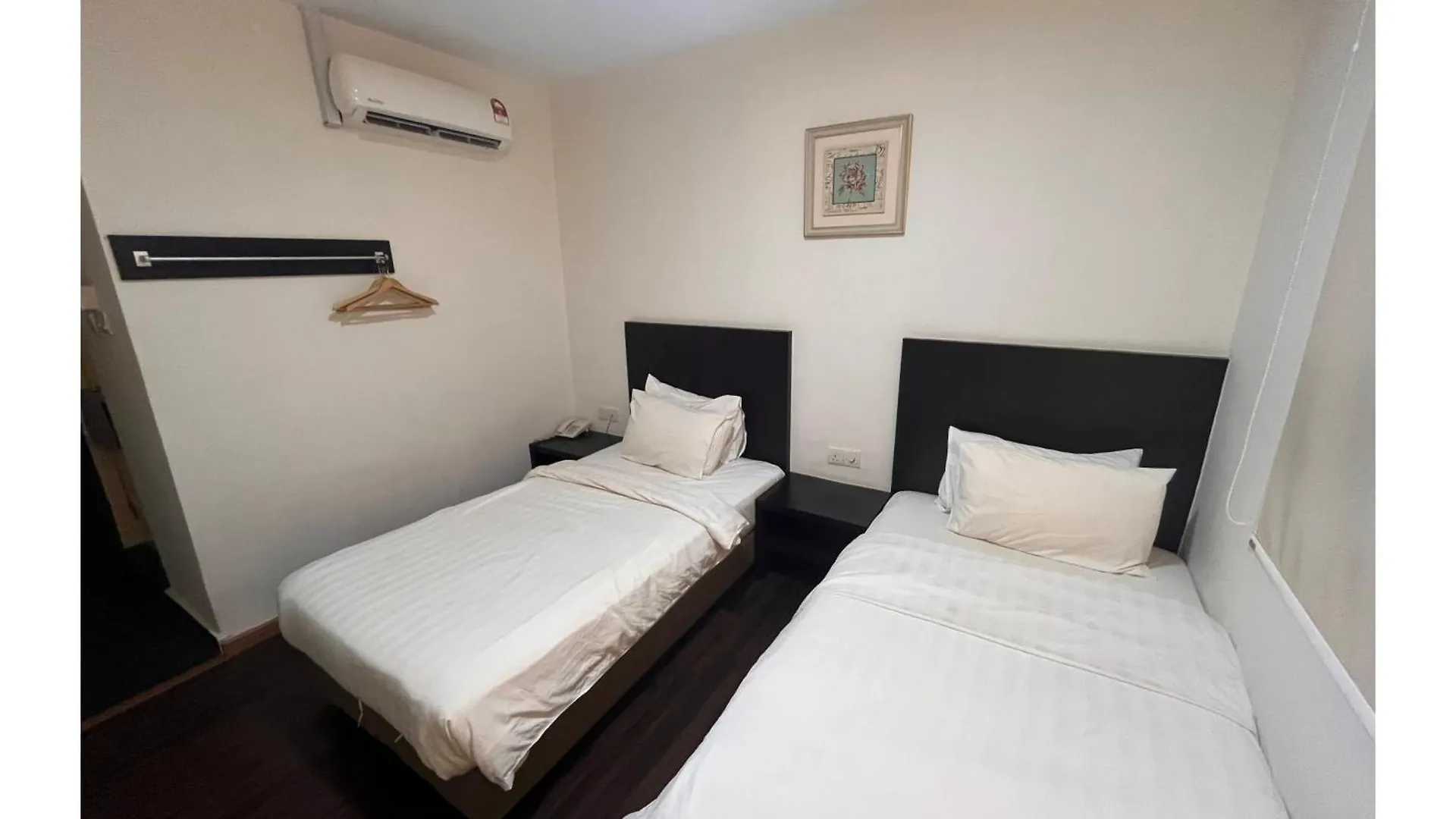 Capital O 91074 Grand World Hotel Johor Bahru 3*,  Malezya