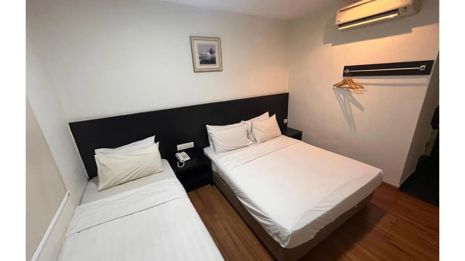 Capital O 91074 Grand World Hotel Johor Bahru