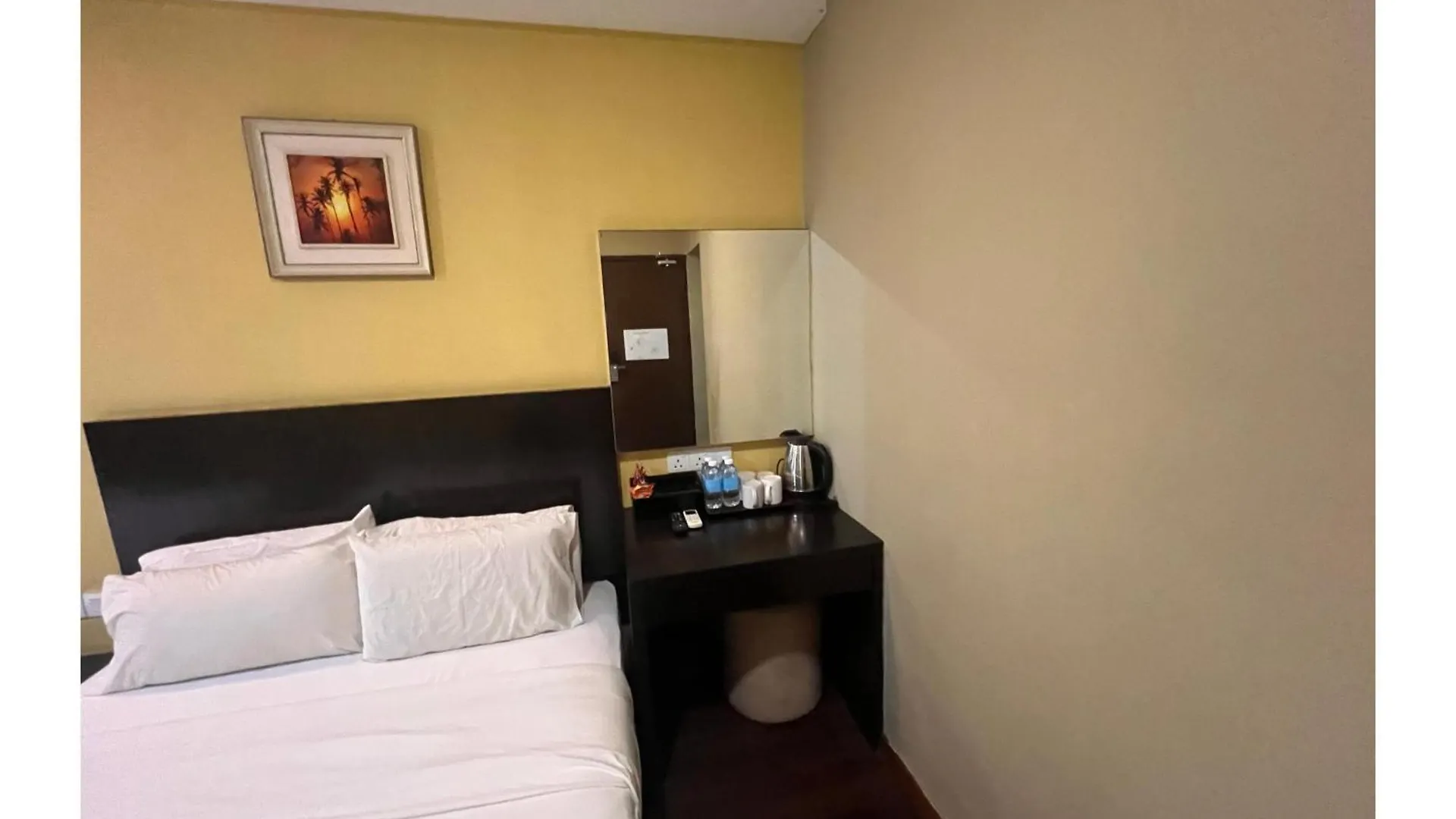 ג'והור בהרו Capital O 91074 Grand World Hotel מלזיה