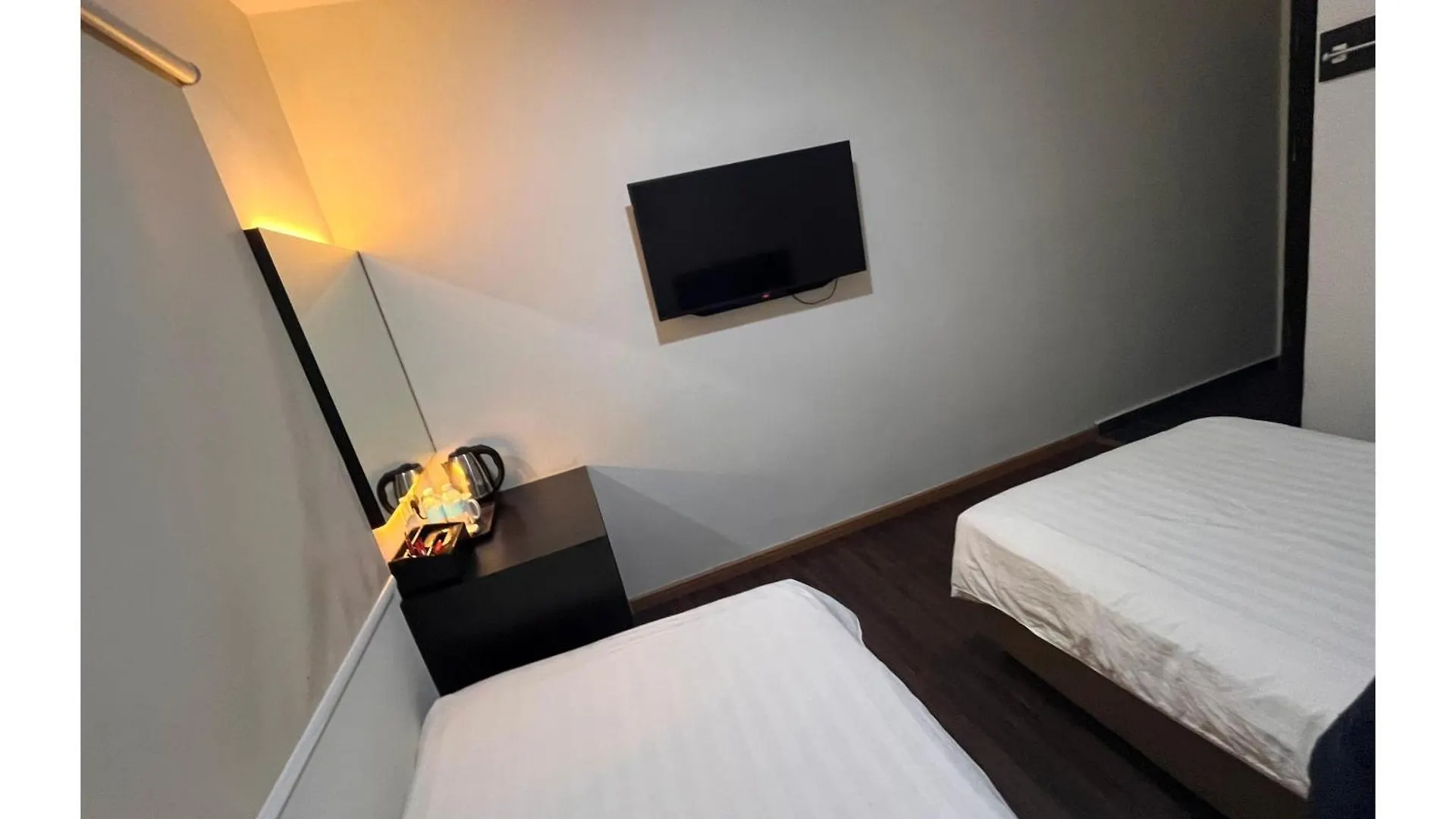 ג'והור בהרו Capital O 91074 Grand World Hotel 3*, ג'והור בהרו