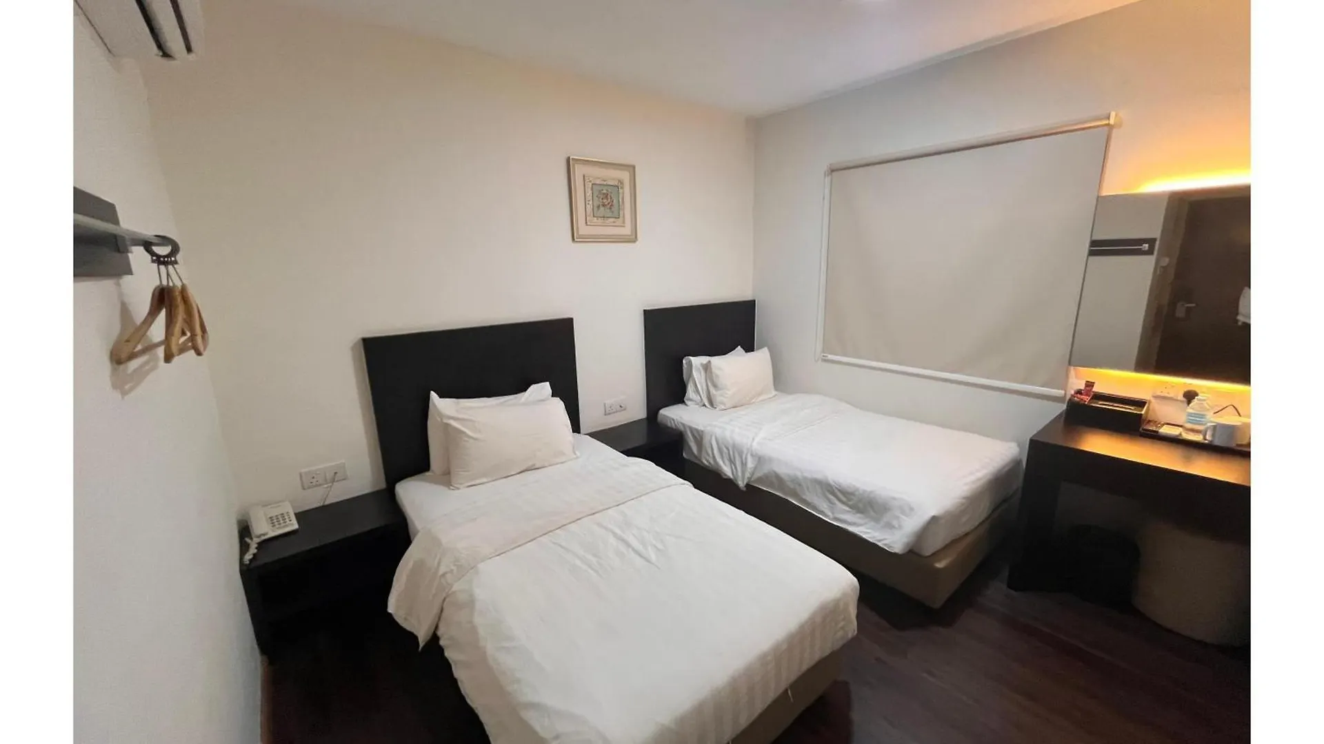 Capital O 91074 Grand World Hotel Johor Bahru