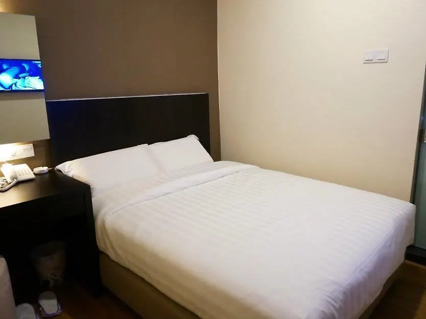 Capital O 91074 Grand World Hotel Johor Bahru
